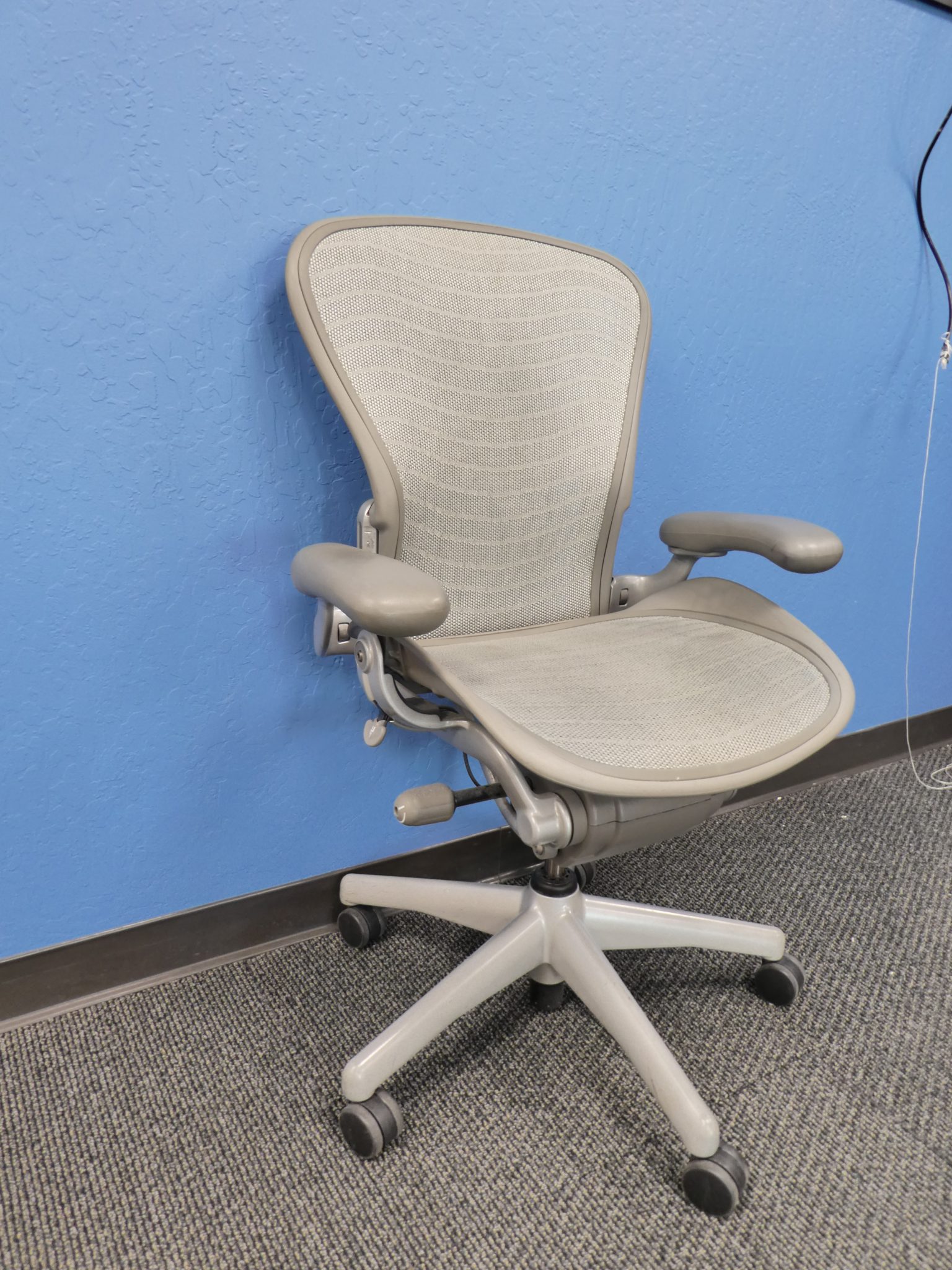 Herman Miller Aeron Ergonomic Chair - Size B, Mineral
