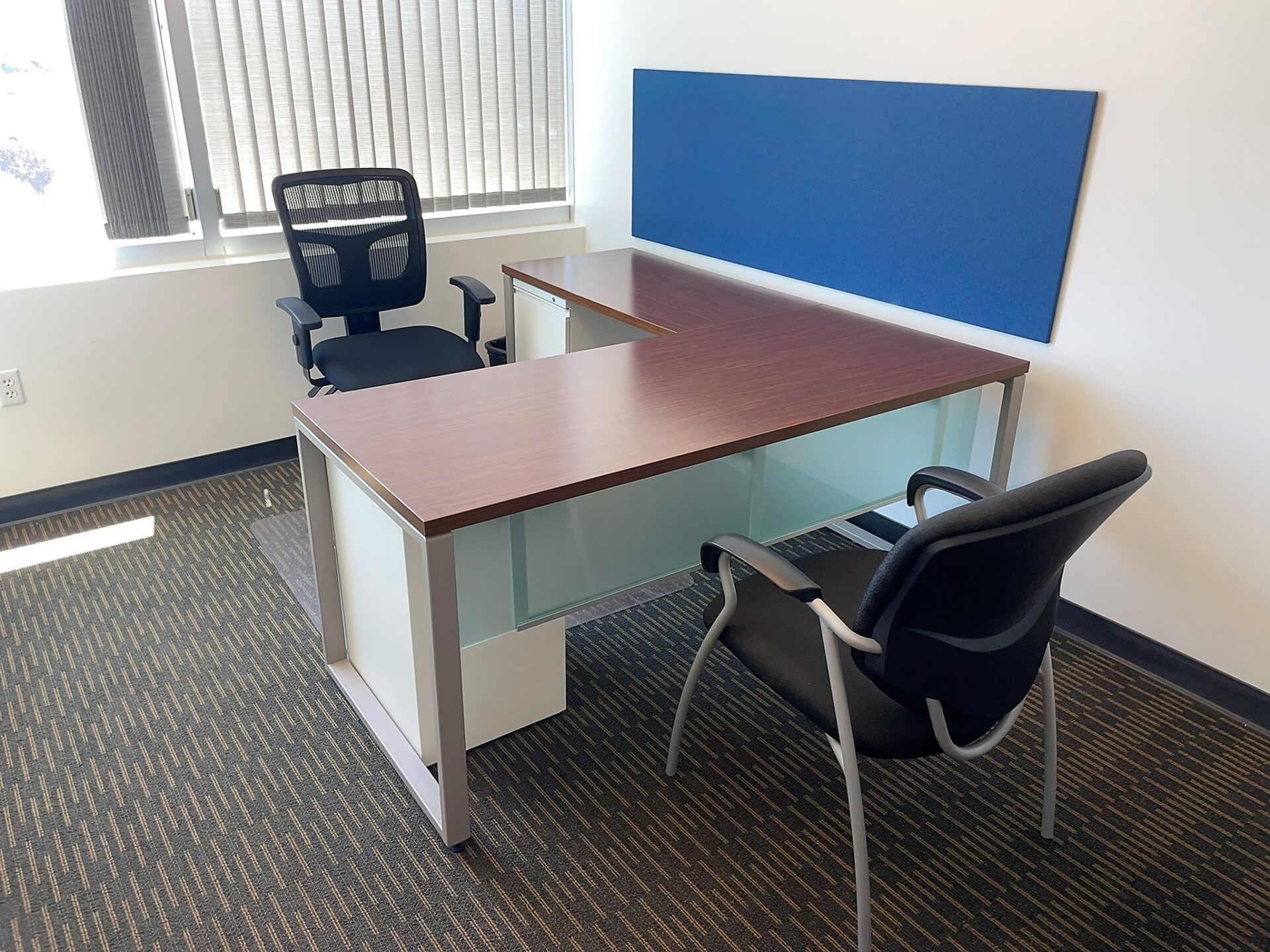 Herman Miller Canvas “L Shaped” Private Office 6’0″ x 7’0″D