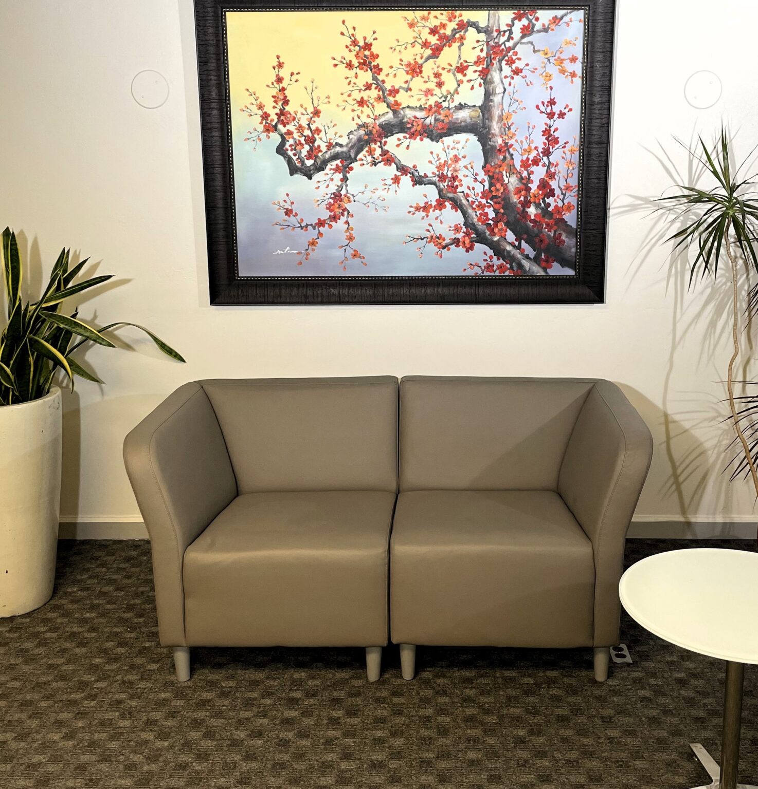 Paoli Lobby Settee Sofa, Cafe Brown Leather - Expect Solutions